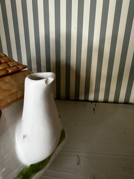 Lot théière anglaise + 2 tasses "cottage" - produits chinés