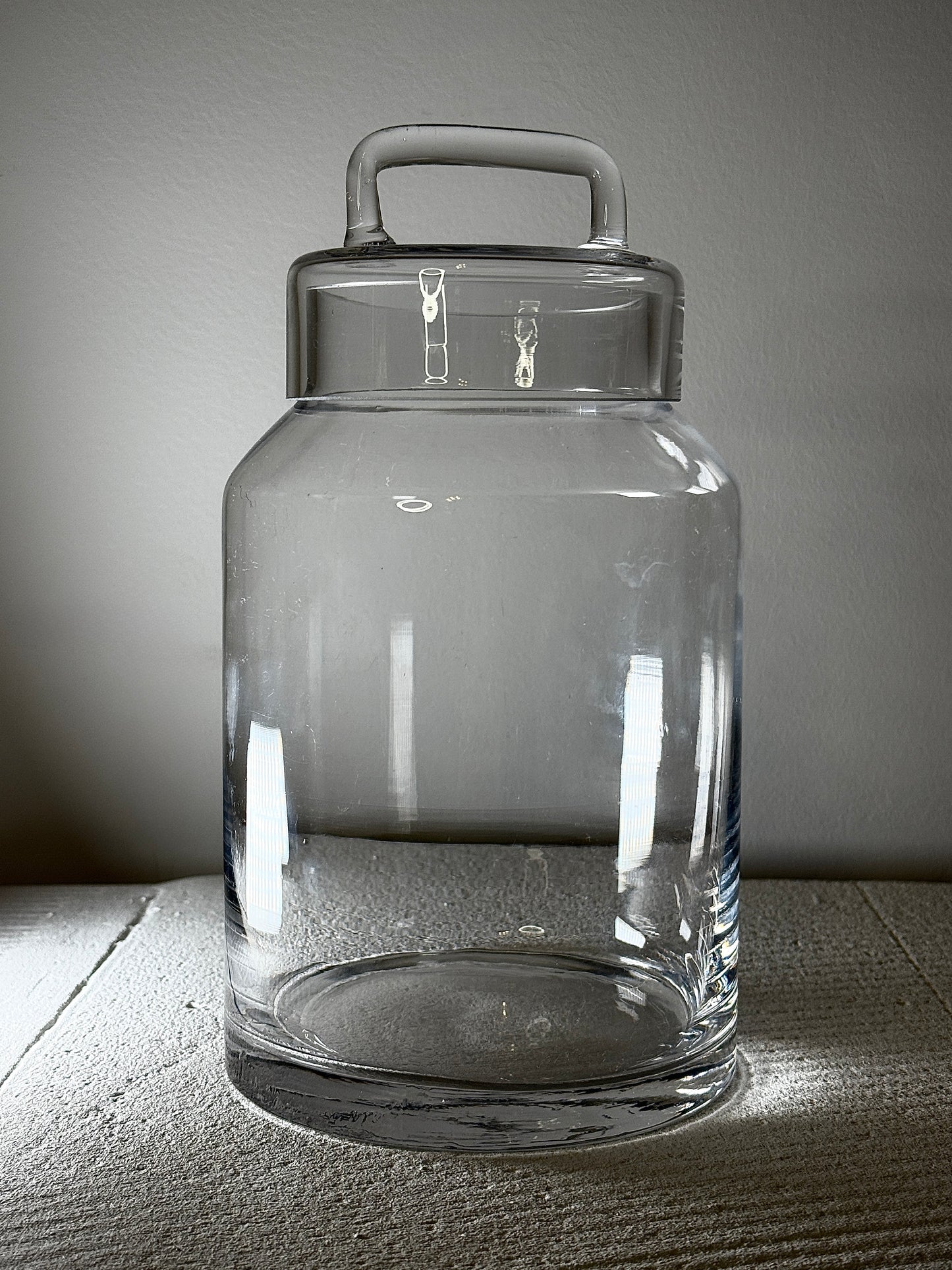 Bonbonne haute en verre - produit chiné