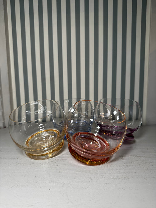 Verre à base colorée - produit chiné