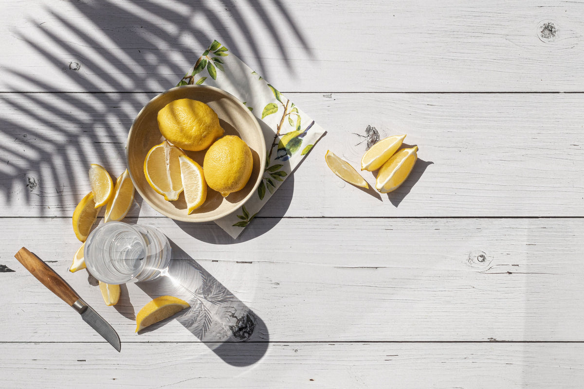 UNE TABLE EN ÉTÉ