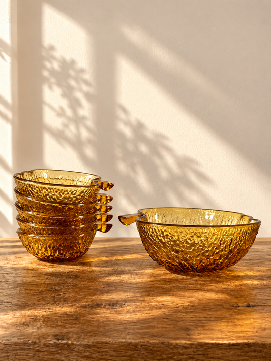 Saladier & lot de 5 coupes en verre ambré – produits chinés