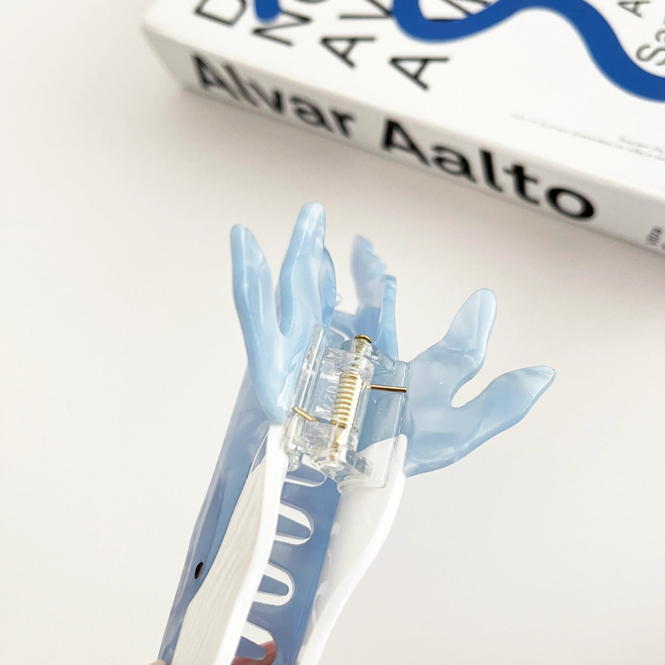 Barrette baleine bleue