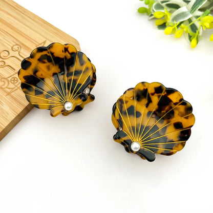 Barrette coquillage écaille