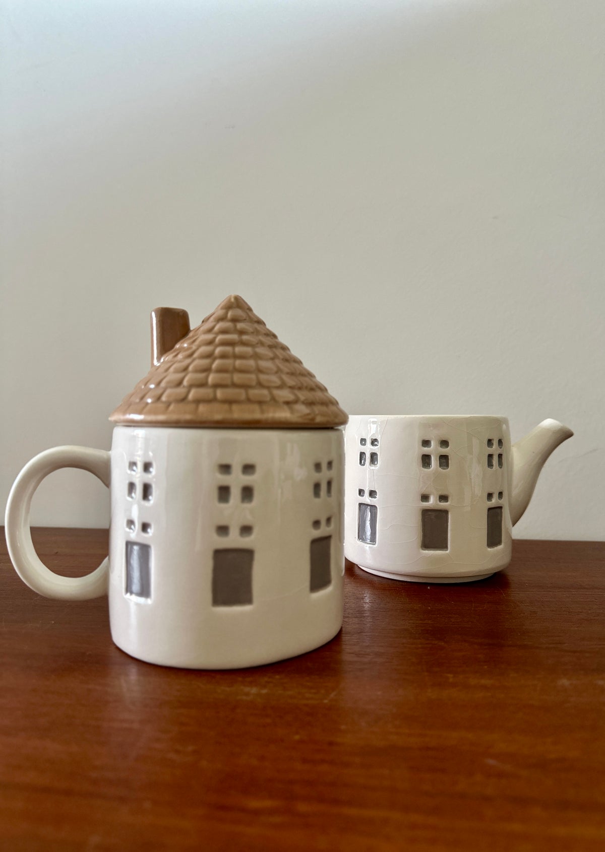 Théière + tasse maison empilable - produit chiné