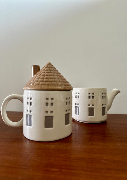 Théière + tasse maison empilable - produit chiné
