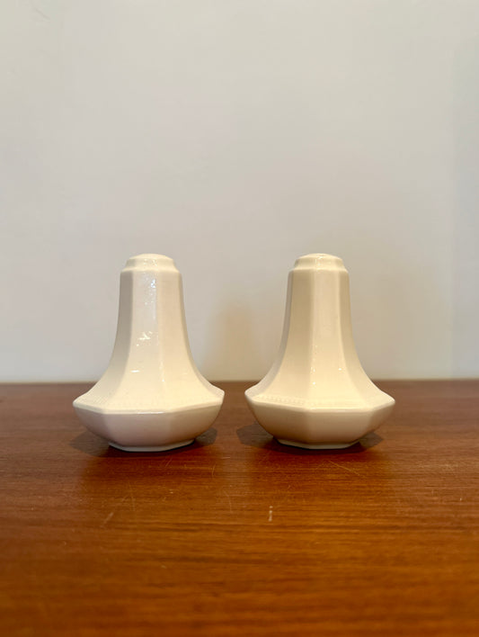 Salière & poivrière made in England - produits chinés