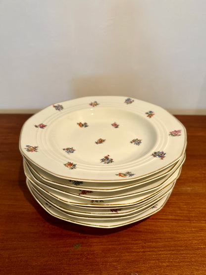 Lot de 2 sssiettes semi-creuse fleuries - objet chiné