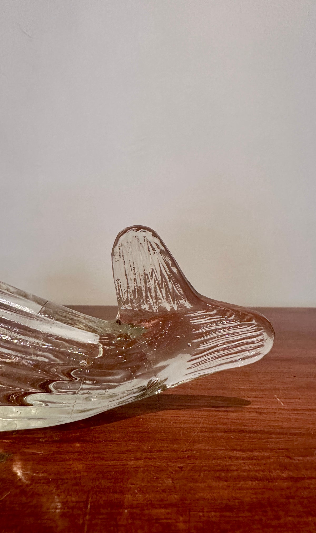 Distributeur de cacahuètes poisson - objet chiné