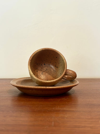 Tasse à café en grès - objet chiné