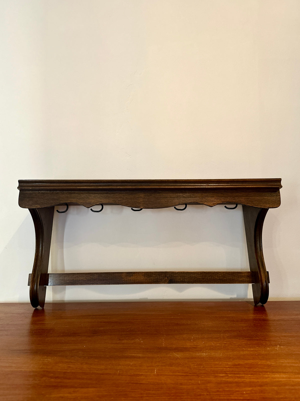 Petite étagère murale en bois - objet chiné