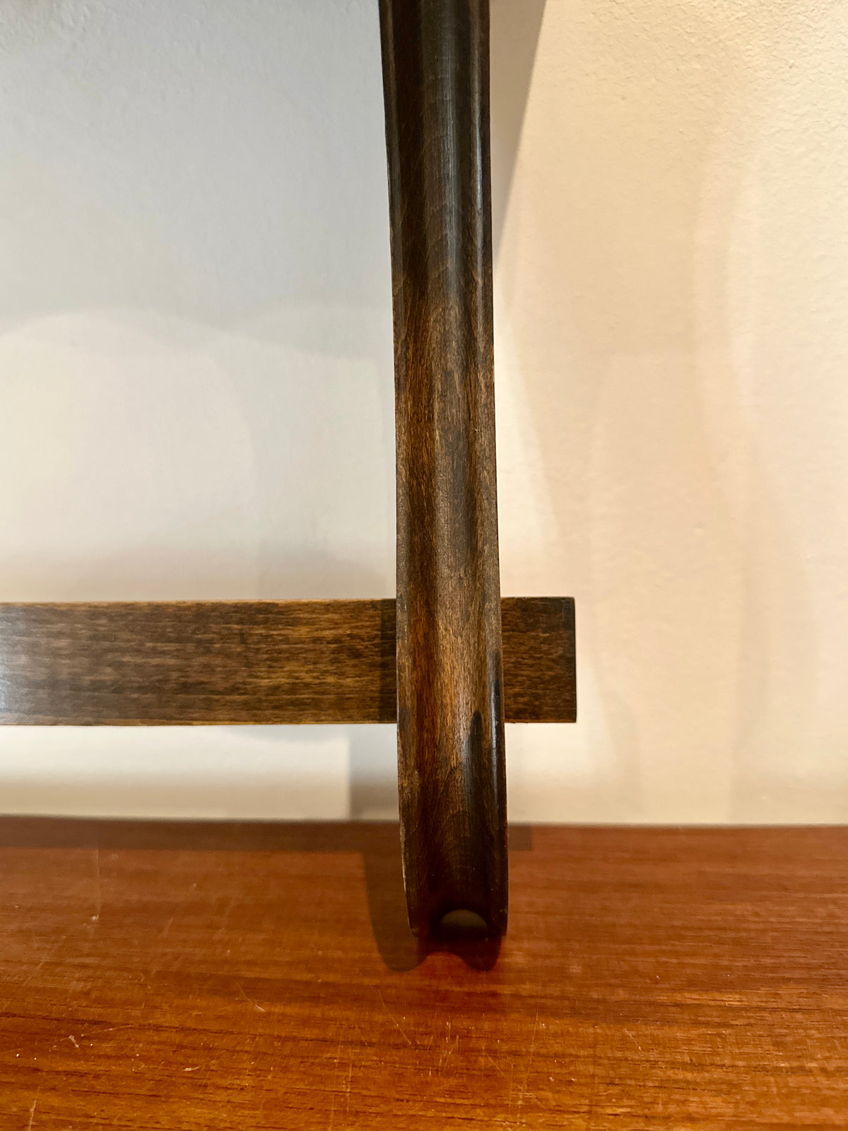 Petite étagère murale en bois - objet chiné