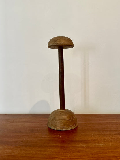 Porte-chapeau ancien en bois - objet chiné