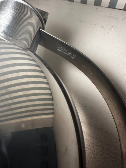 Théière ronde Alessi avec filtre intégré - produit chiné