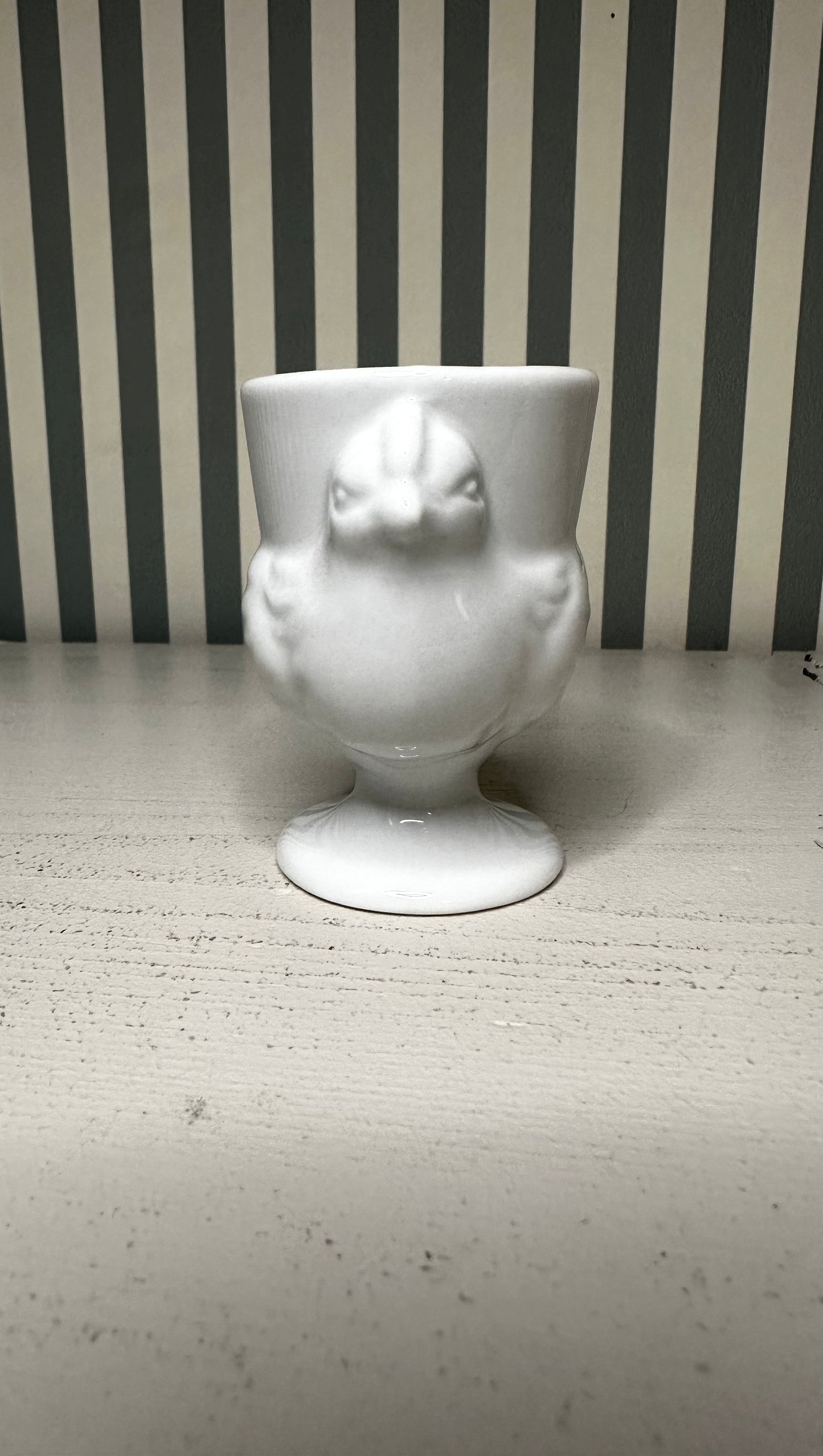 Coquetier “petite poulette” - produit chiné