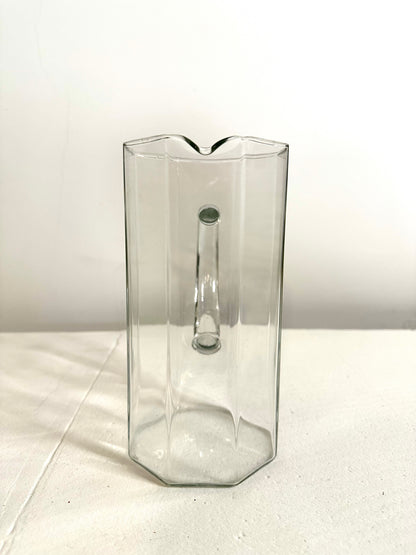 Carafe facettée - produit chiné