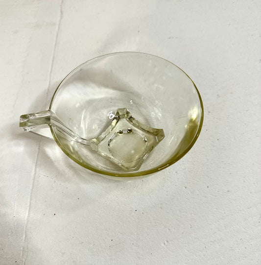 Tasse en verre - produit chiné