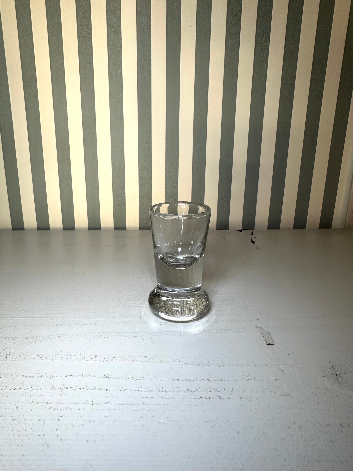 Ensemble de 6 mini verres à liqueur - produits chinés