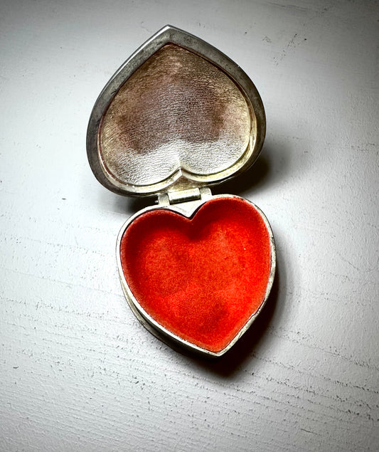 Petite boite coeur - produit chiné