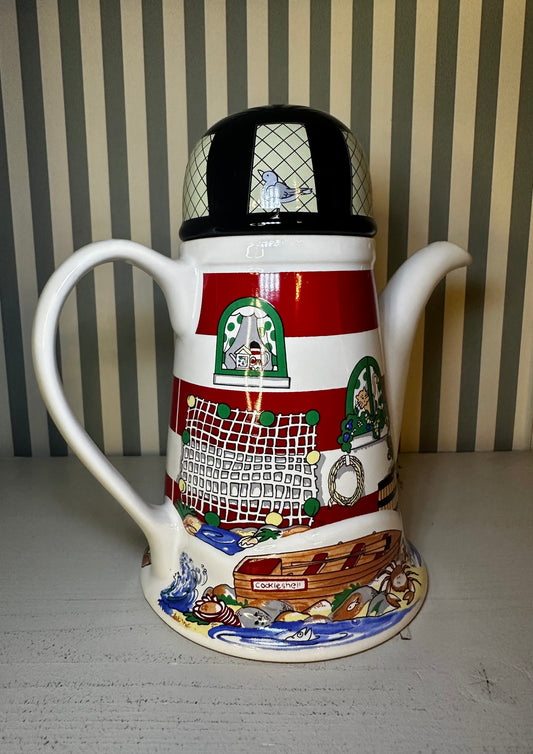 Théière anglaise en forme de phare - produit chiné