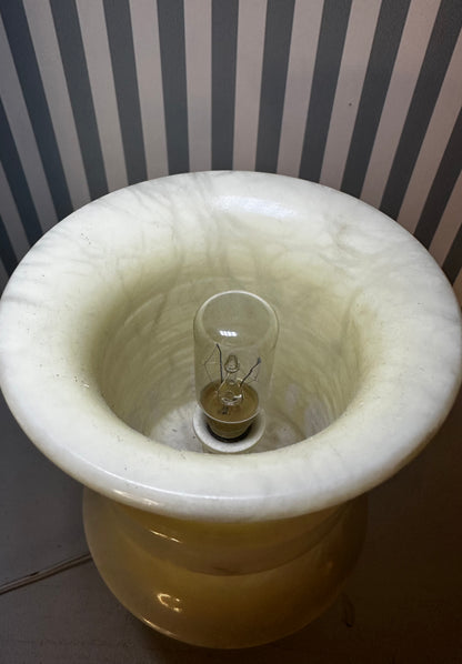 Lampe en albâtre - produit chiné