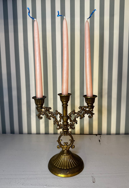 Petit chandelier doré - produit chiné