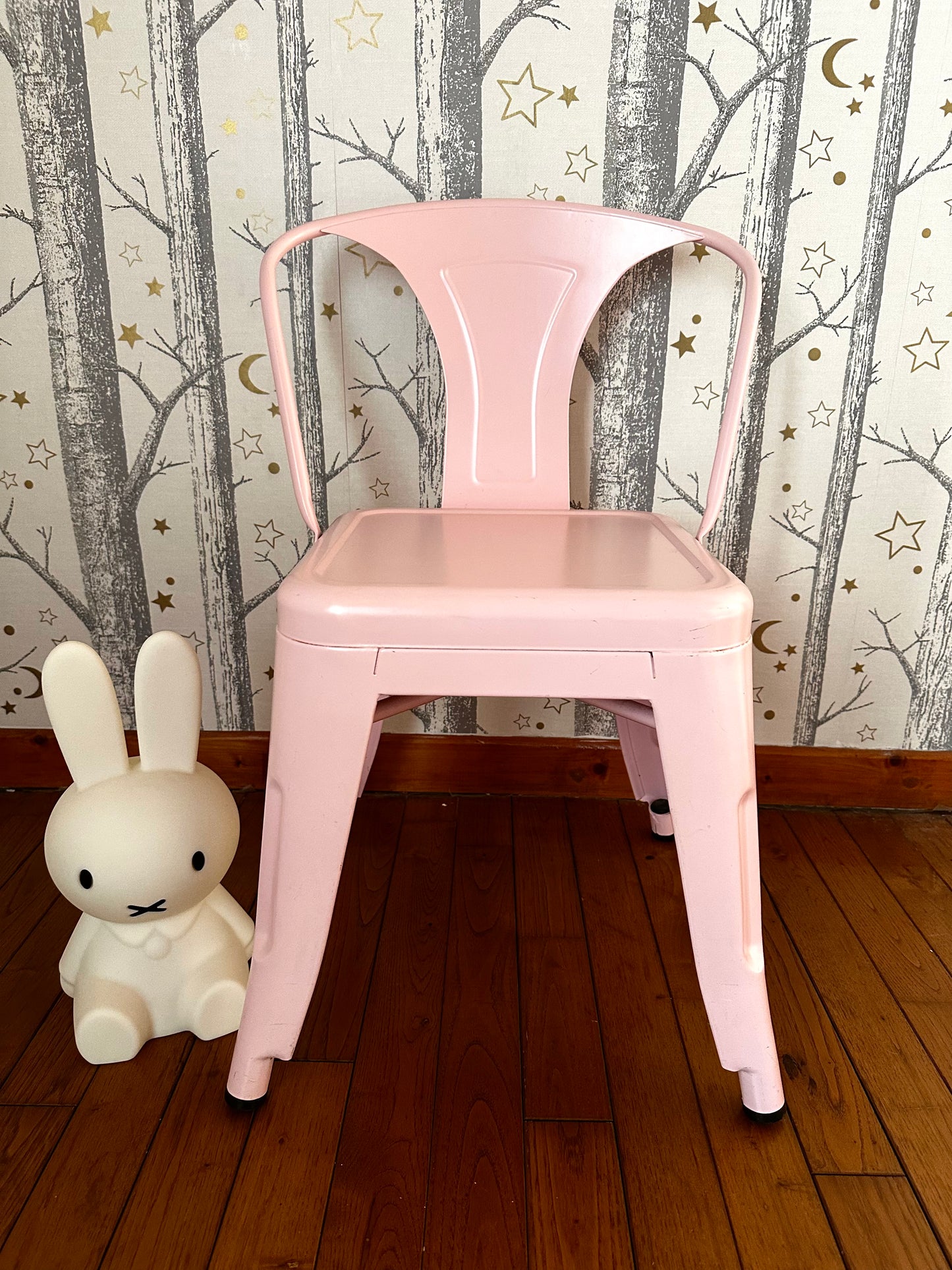 Chaise enfant en métal - produit chiné