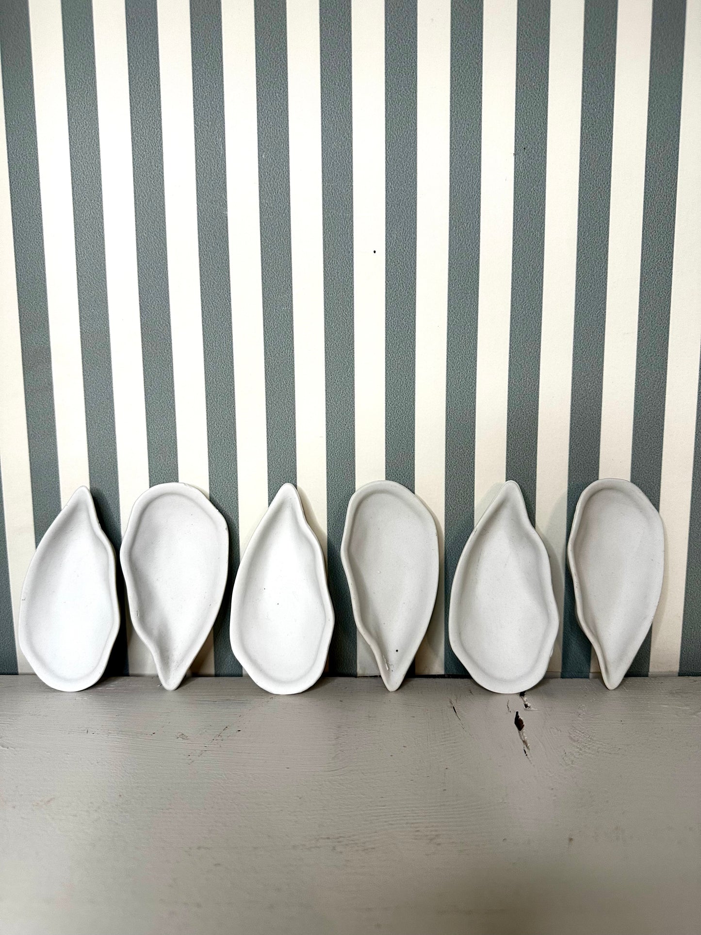 Ensemble de 6 coupelles “huitre” - produits chinés