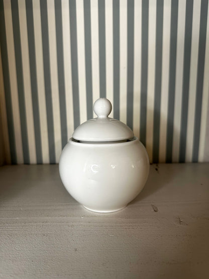 Bougie ronde à couvercle - linge propre