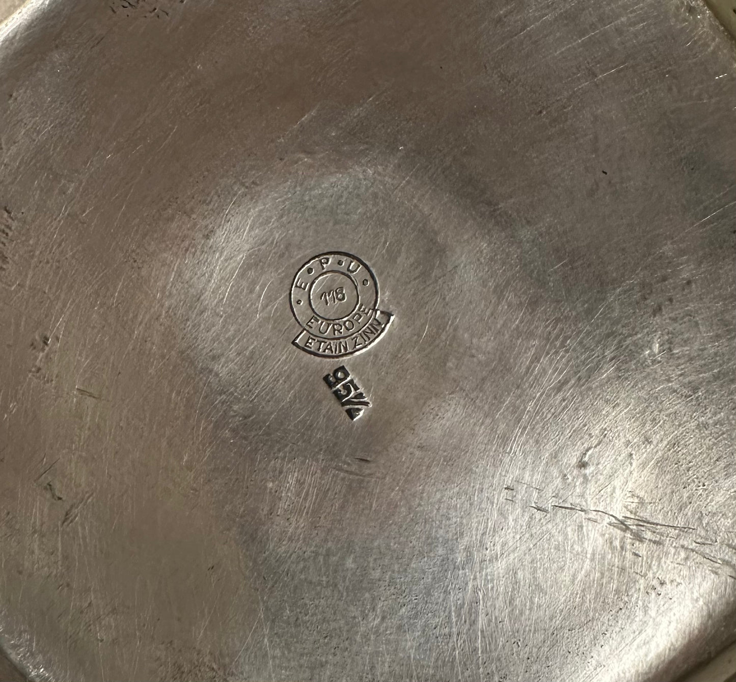 Bougeoir ancien avec poignée en bois - produit chiné