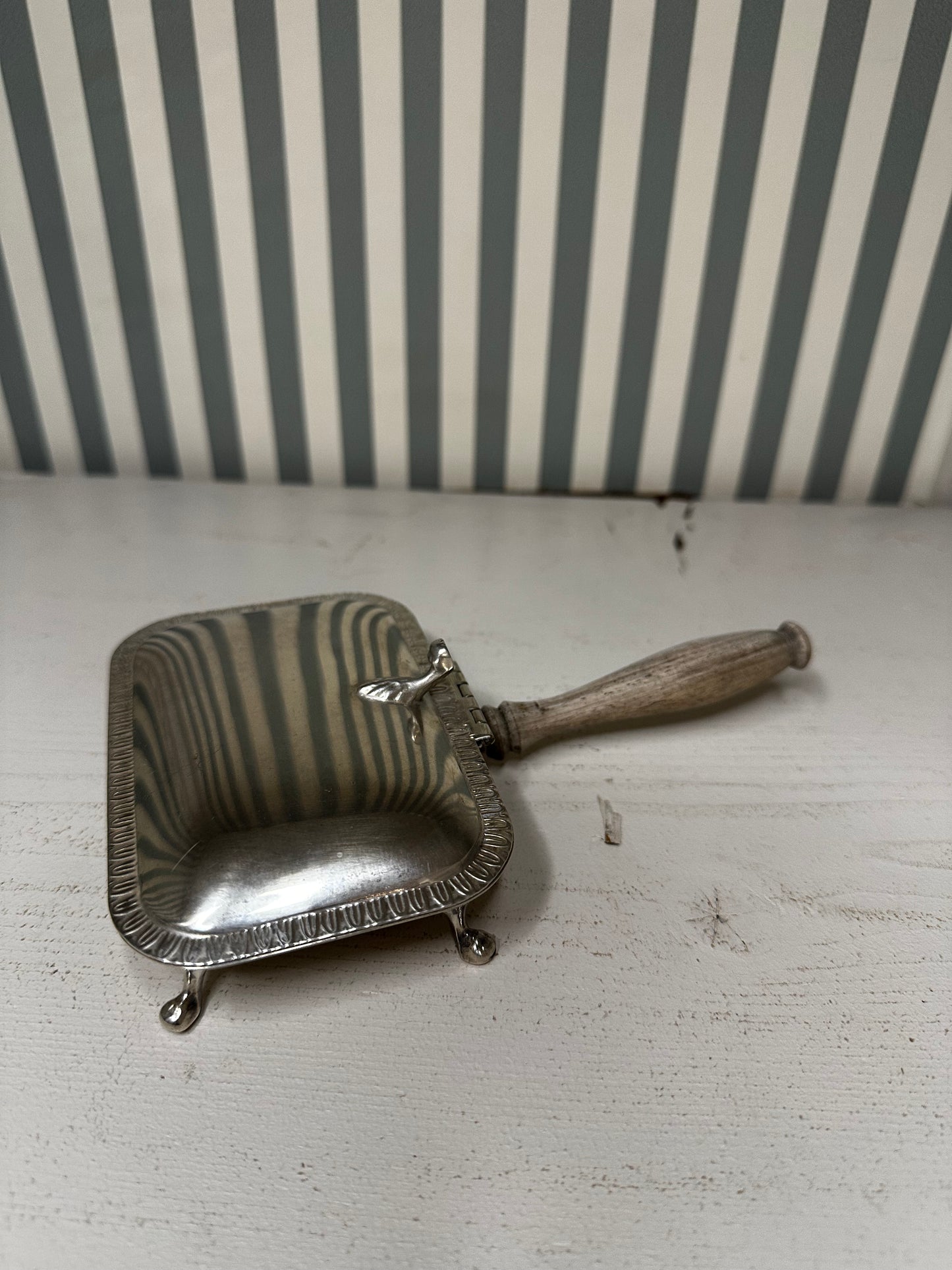 Valet silencieux ancien - produit chiné