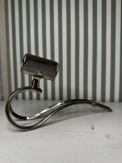 Porte-bouteille design en métal chromé - produit chiné