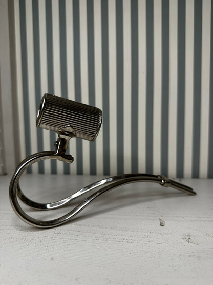 Porte-bouteille design en métal chromé - produit chiné