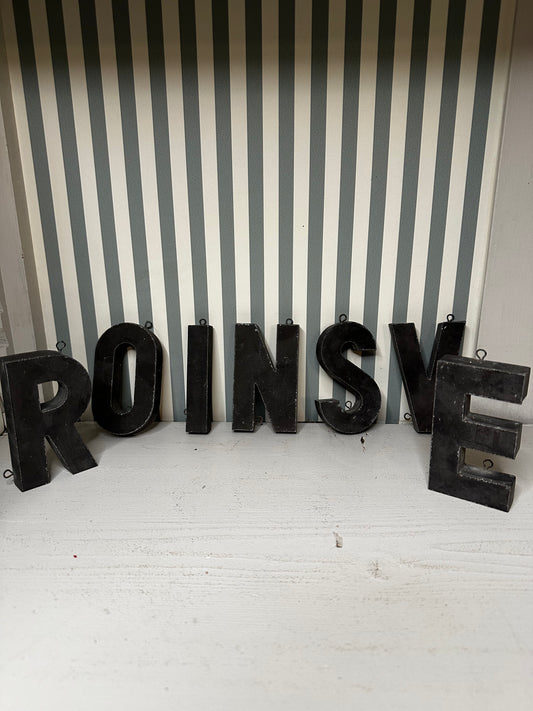 Lettres en métal - produits chinés