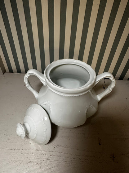 Petite soupière ancienne (ou grand sucrier de caractère)- produit chiné