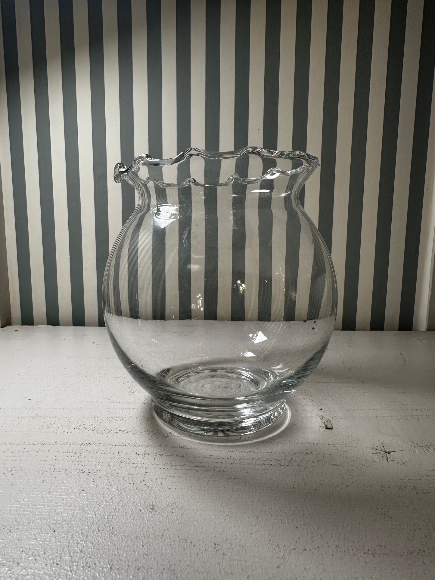 Petit vase à col festonné - produit chiné