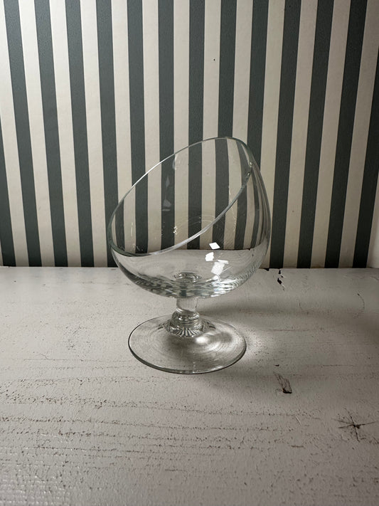 Verre à pied biseauté - produit chiné