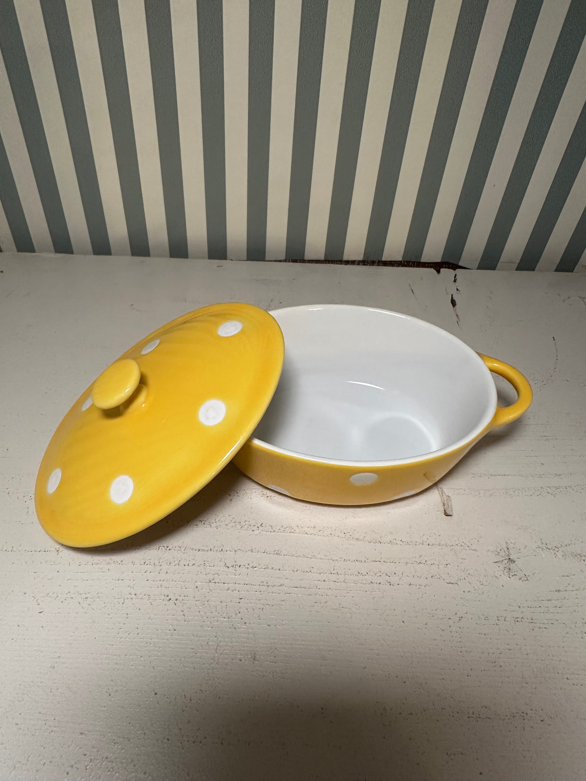 Mini cocotte à pois - produit chiné