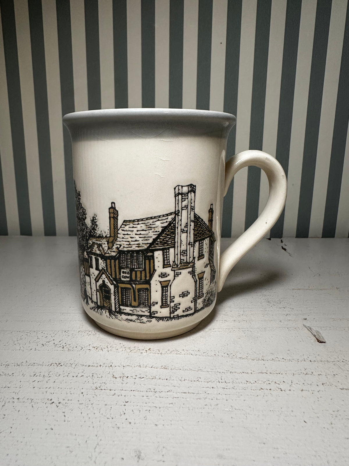 Mug décor maisons England - produit chiné