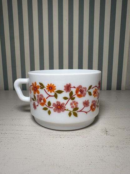 Petite tasse à café à fleurs - produits chinés