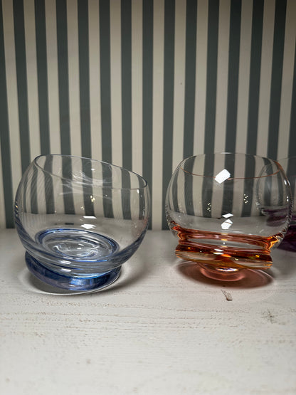 Verre à base colorée - produit chiné