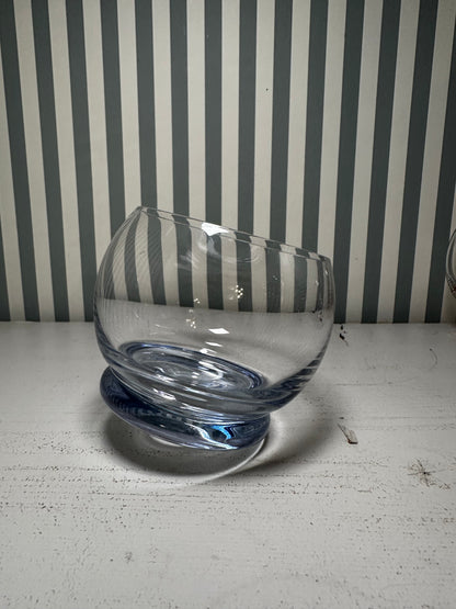 Verre à base colorée - produit chiné