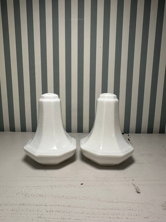 Salière & poivrière made in England - produits chinés