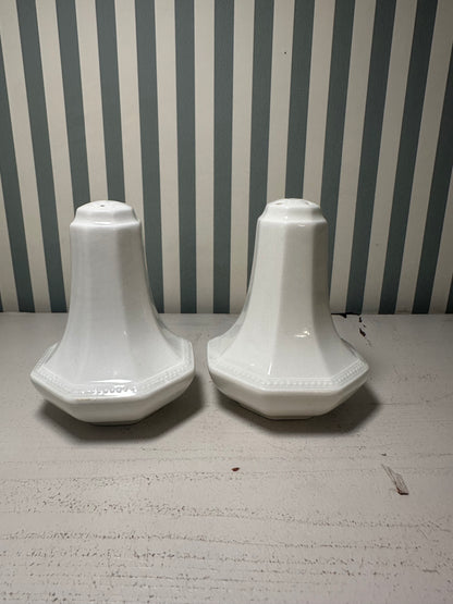 Salière & poivrière made in England - produits chinés