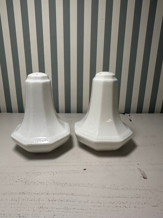 Salière & poivrière made in England - produits chinés