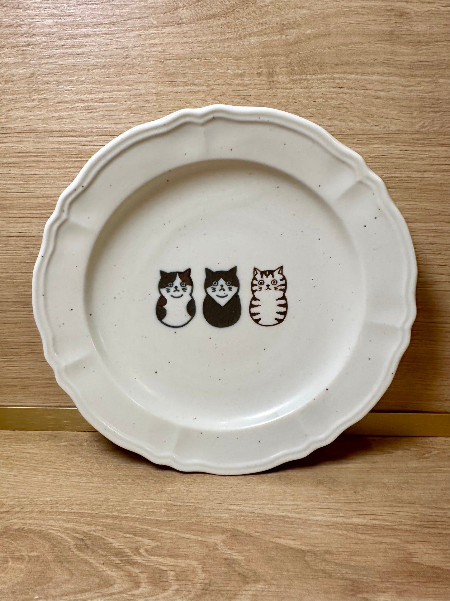 Assiettes motif chats (2 tailles) - produits chinés