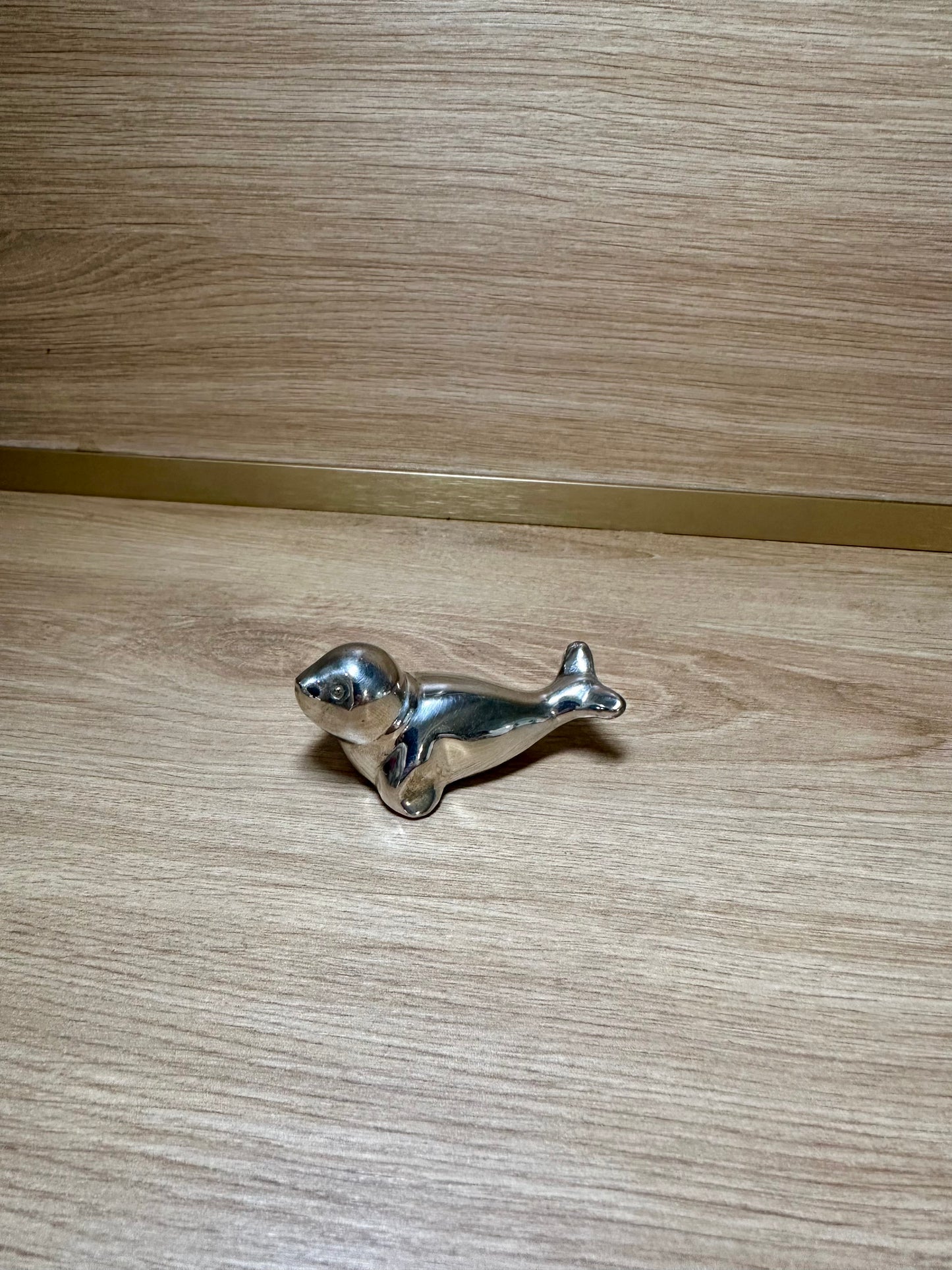 Otarie vintage en métal - produit chiné