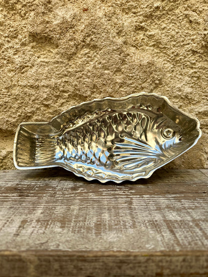 Moule à pâtisserie poisson en métal - produit chiné