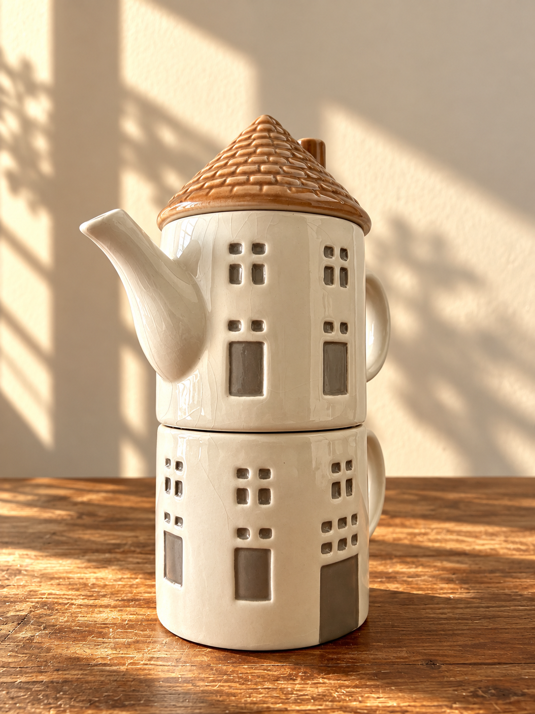 Théière + tasse maison empilable - produit chiné