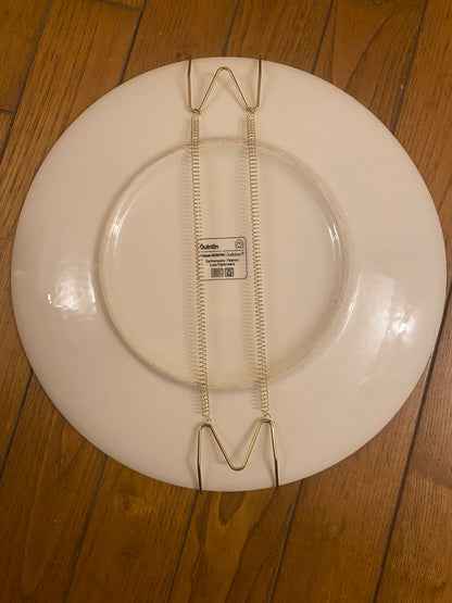 Accroche pour assiette - fixation murale discrète