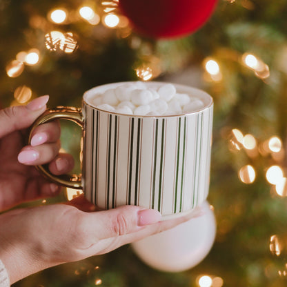 Tasse à rayures vertes